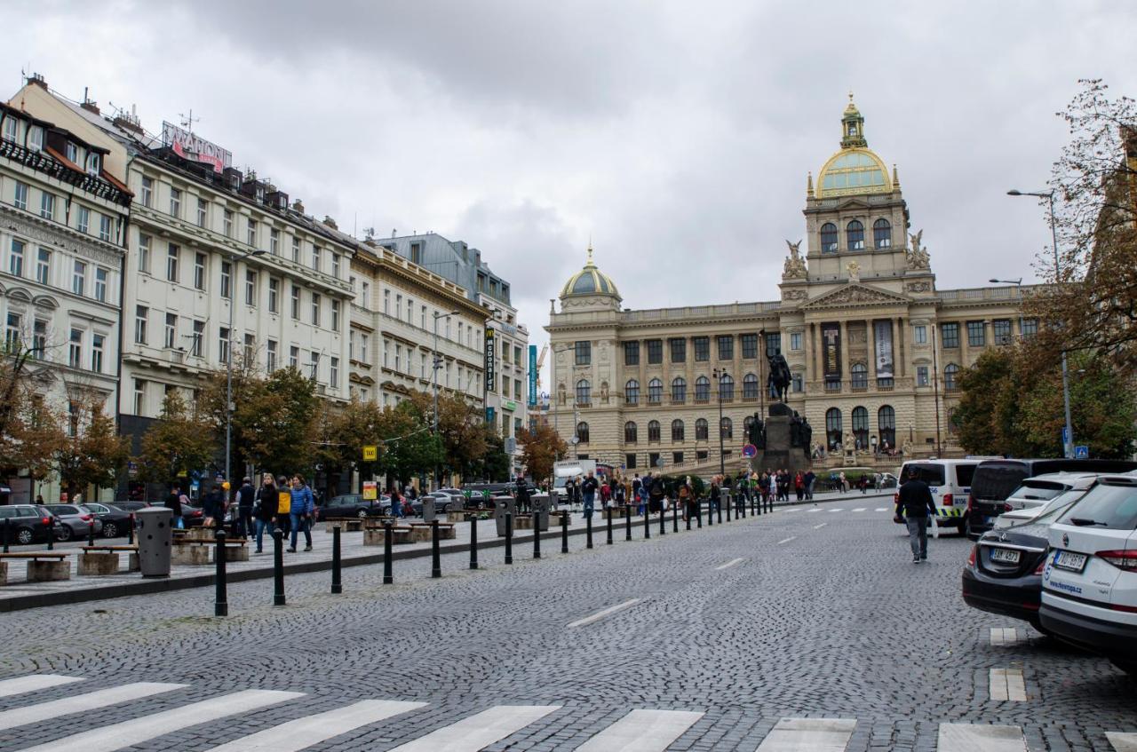 Exlusive Apartment Paris Style Прага Экстерьер фото